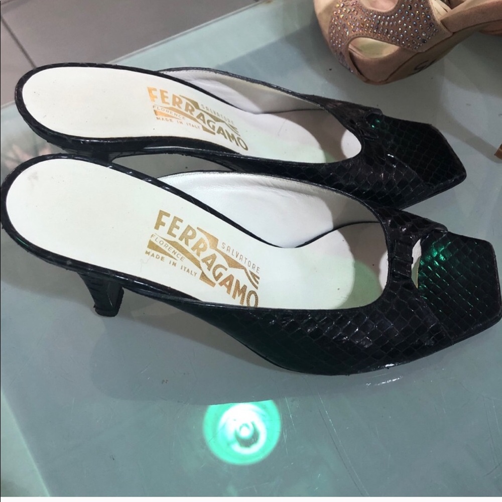 🛑🛑 Ferragamo heels 🔥🔥🔥